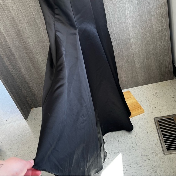 Jessica McClintock Black Bodiced Gown Size 6 - Picture 6 of 8